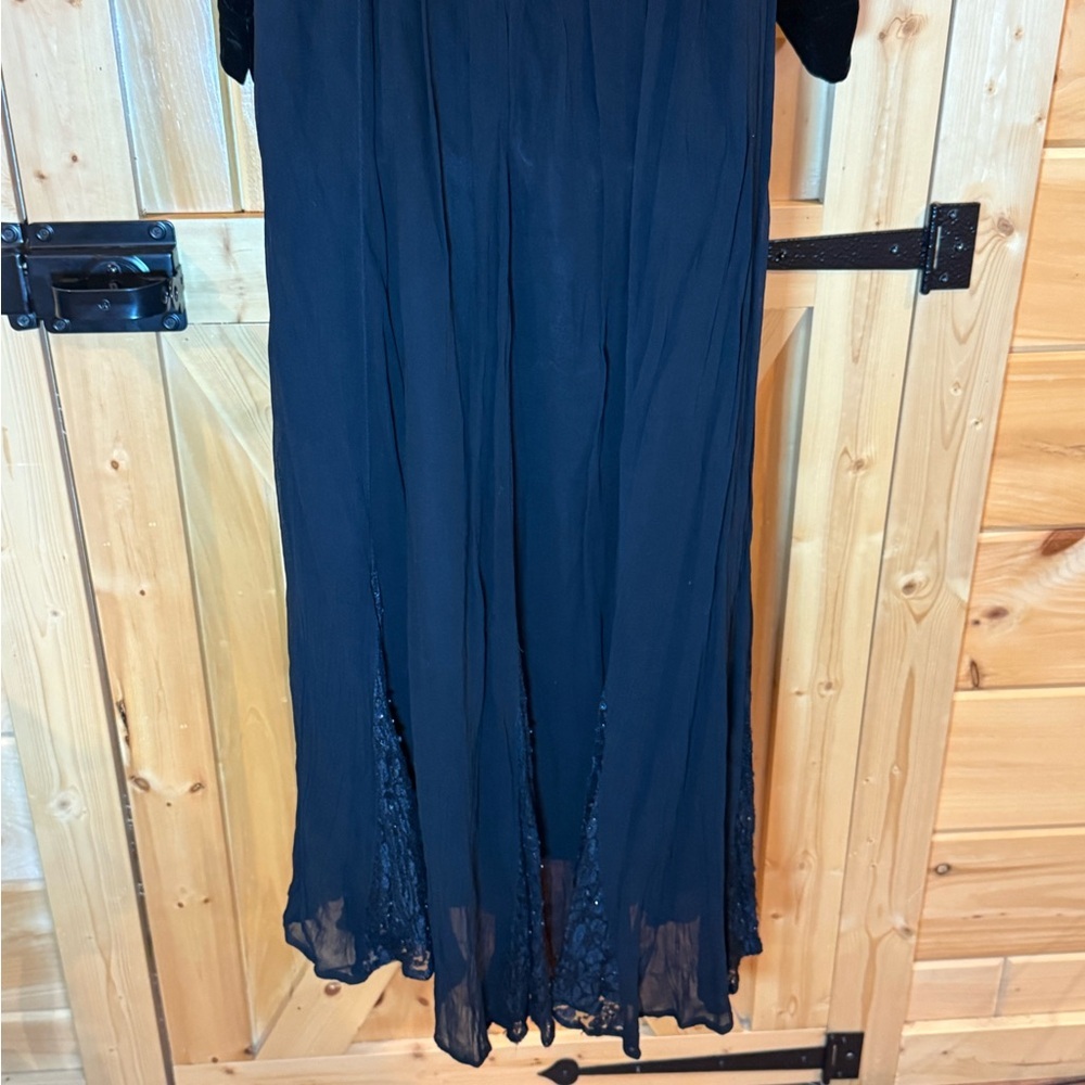 Rouge Black Midi A-line Skirt Sheer Lace Sparkly Inserts elastic Waist Size L - Picture 4 of 10